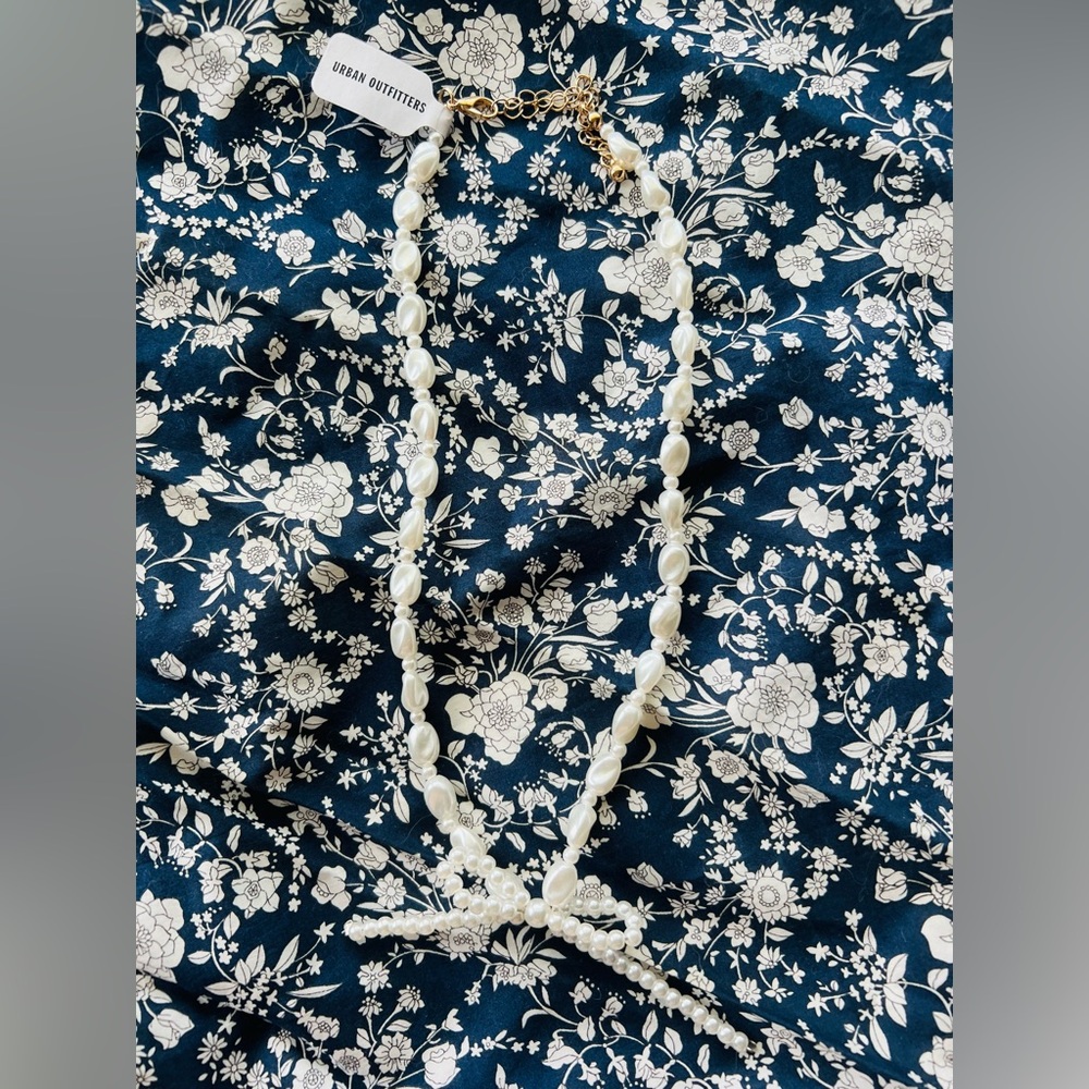 Urban Outfitters Pearl-Inspired Necklace